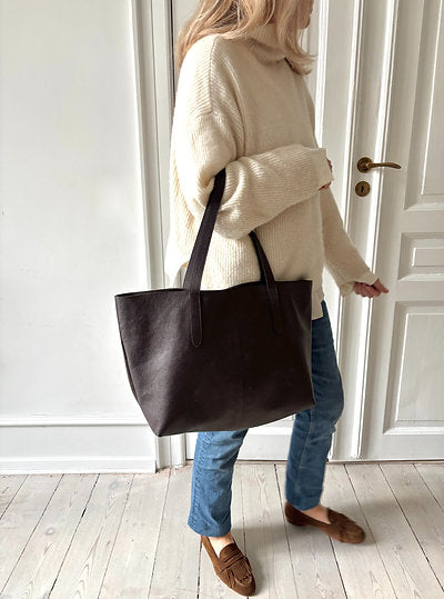 Karin Bag, Testa Moro