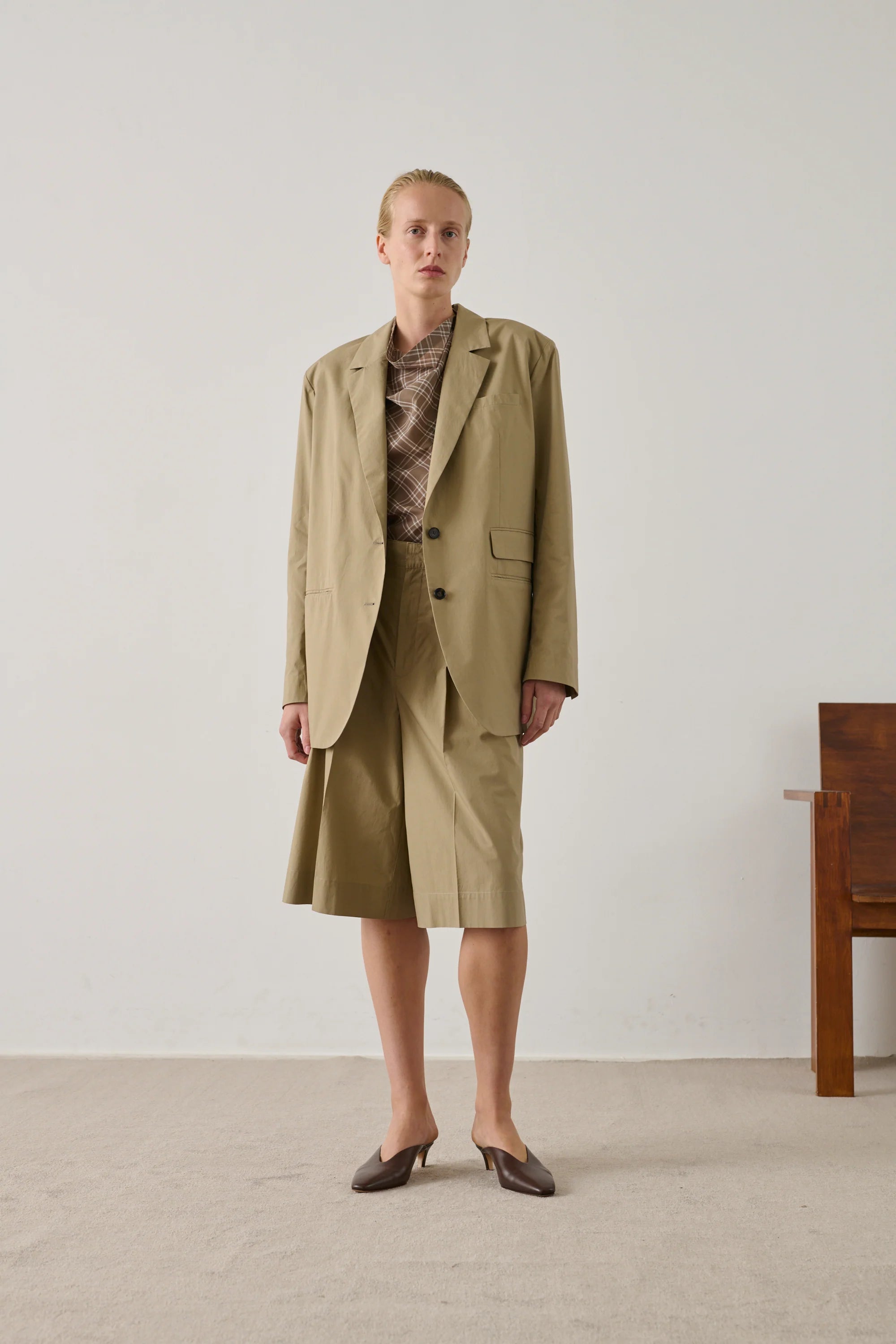 Imogen Shorts, Sand (Sable)