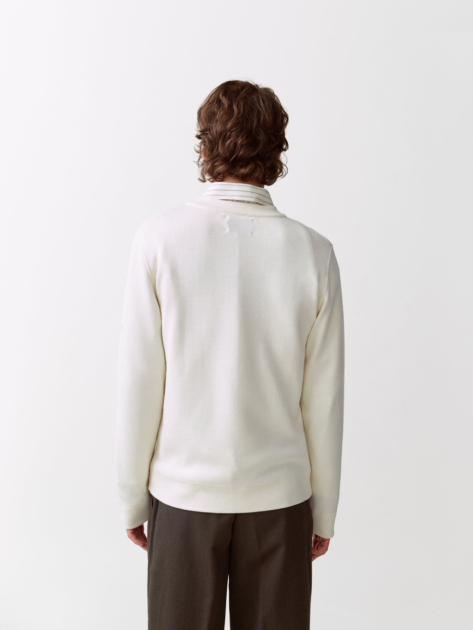 Blaatrøie No. 1, Off White/ Red embroidery