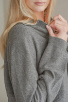 Womens Oversized Collar V-Neck, Heather Grey