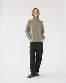 Shetland Wool Turtleneck, Nature