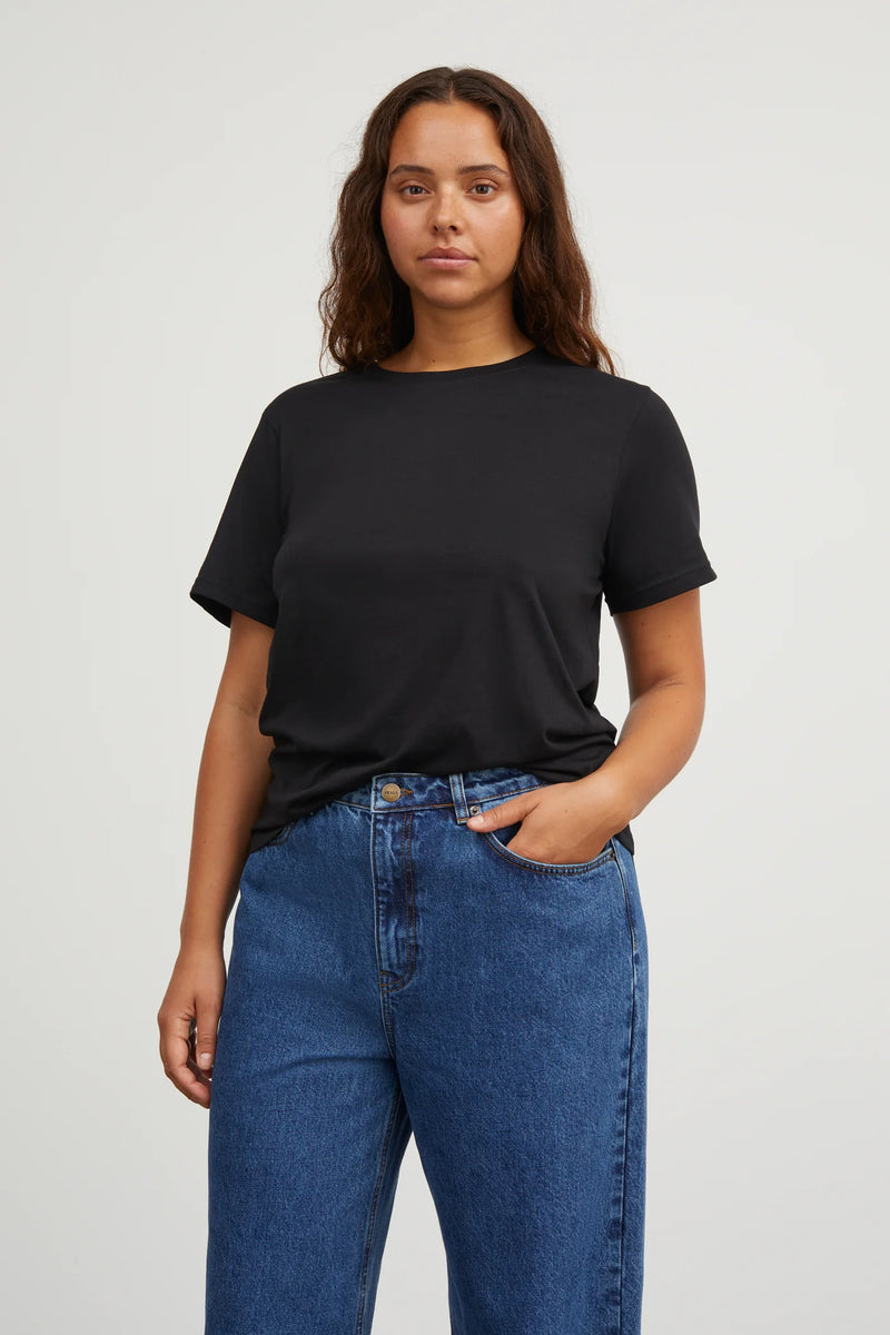 Andy Tee, Black