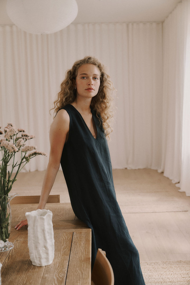 Venizia Dress, Black washed