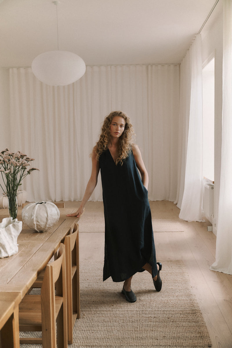 Venizia Dress, Black washed