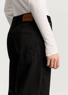 Carlo Midwaist Wide Jeans, Black Tea