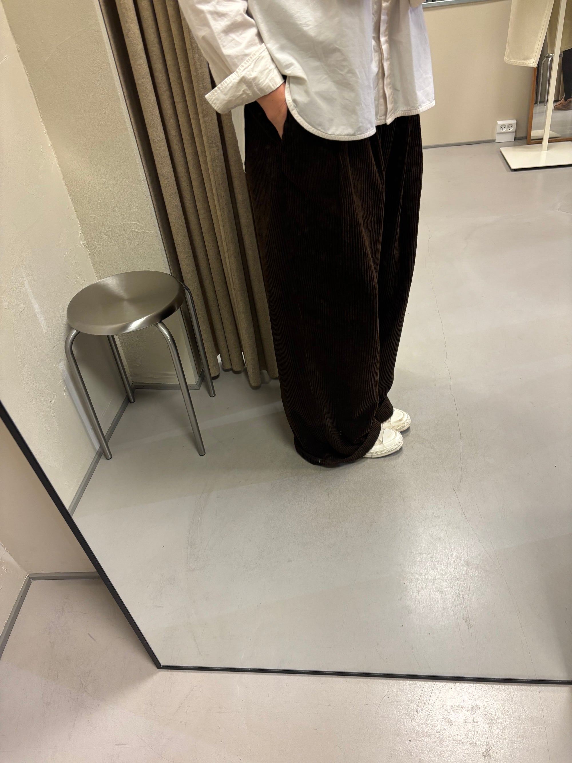 LOULOU PANTS CORDUROY, DARK BROWN