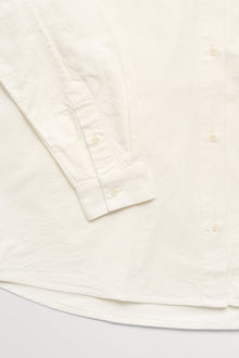 Skall Studio Edgar Shirt Oxford off white detalje