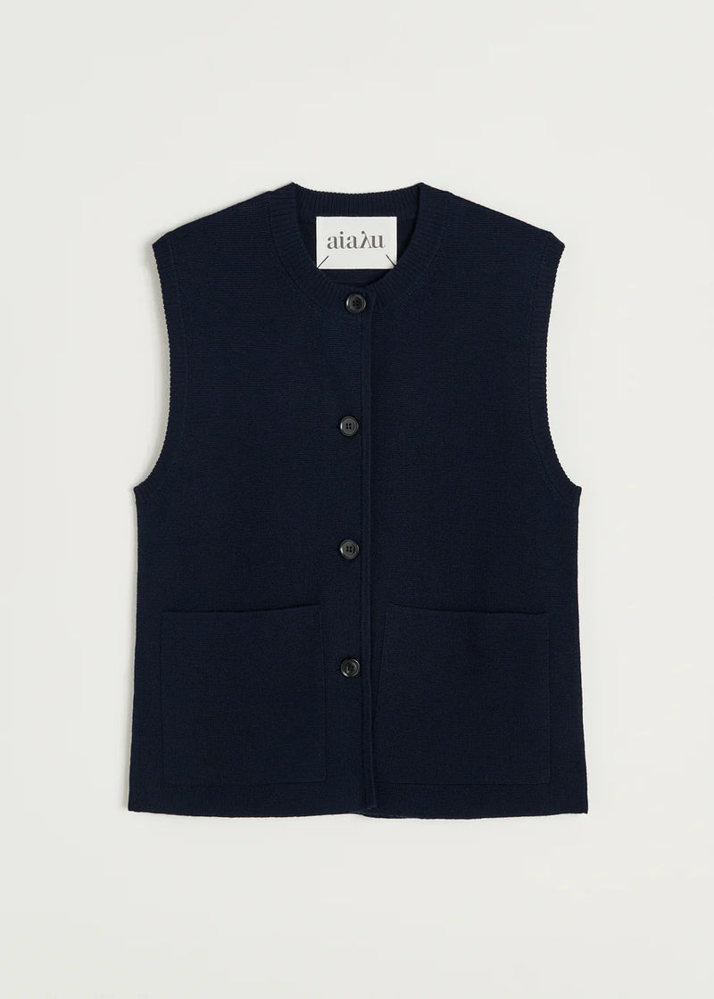 Elva Vest, Navy