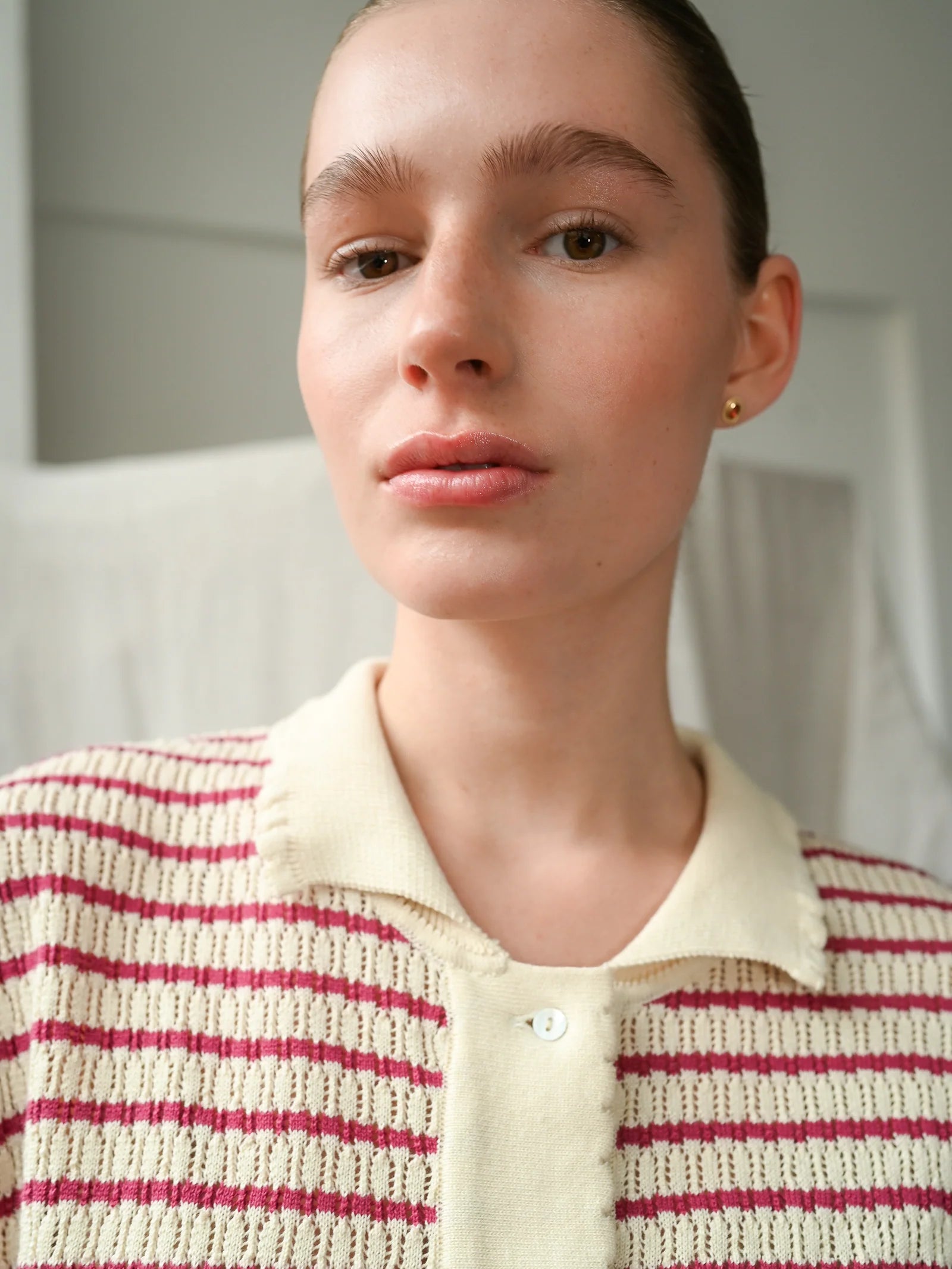 Lullu ss Polo Cardigan, Ecru / Holly Berry