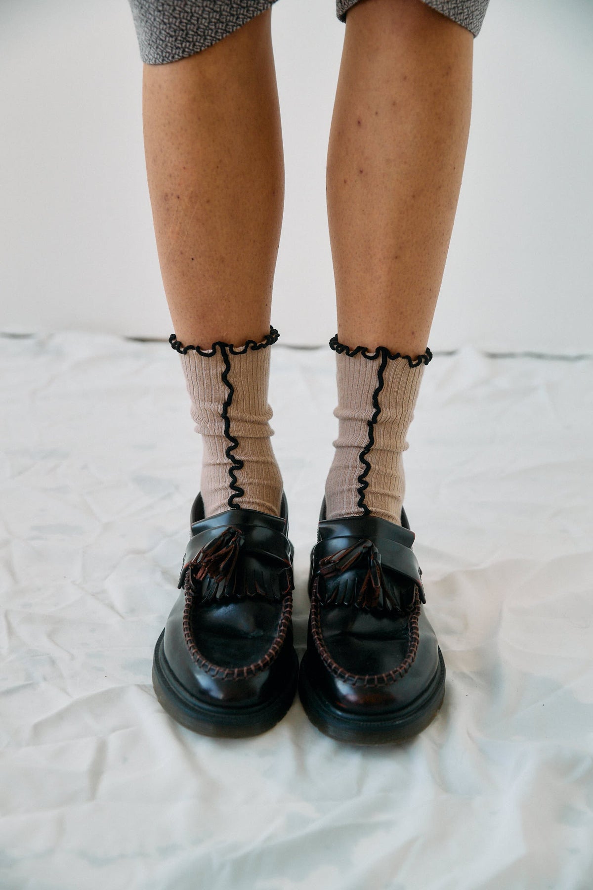 Kusama Socks camel med sko