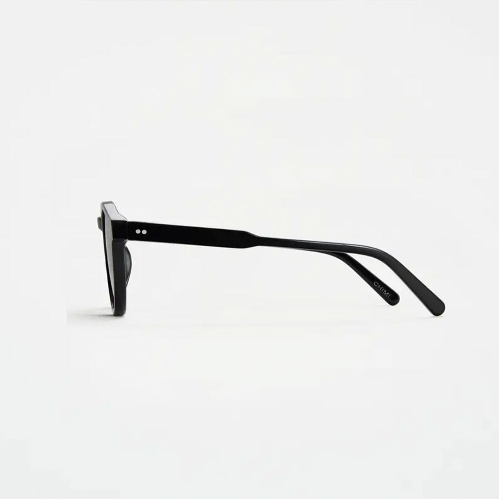 03, Black