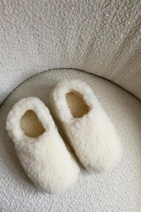 Slippers, Natural
