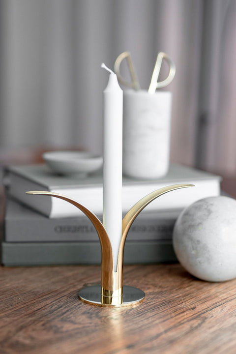 The Lily Candlestick, poleret messing